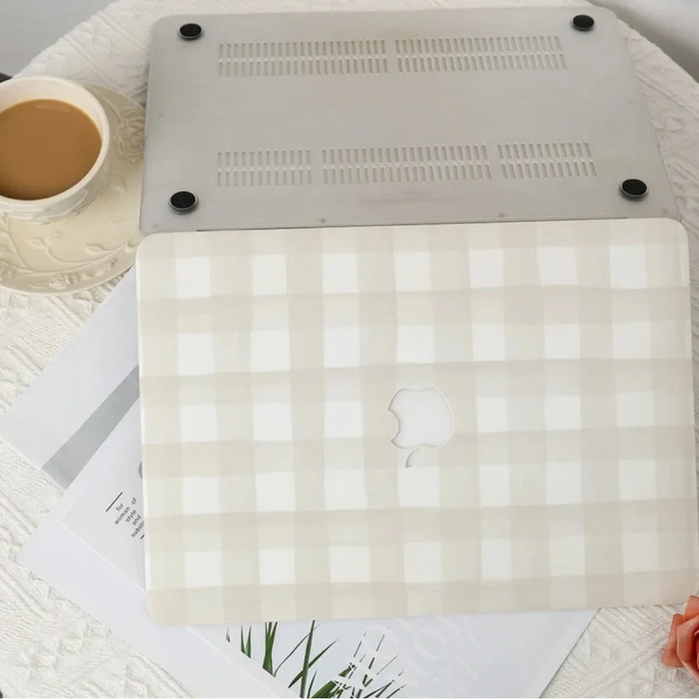 Basic Plaid Hard Protective Case for MacBook Air